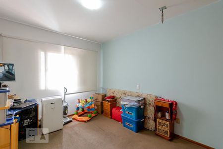 Casa à venda com 288m², 5 quartos e 6 vagas Casa à venda com 288m², 5 quartos e 6 vagasQuarto 5