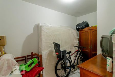 Casa à venda com 288m², 5 quartos e 6 vagas Casa à venda com 288m², 5 quartos e 6 vagasQuarto de Serviço 2