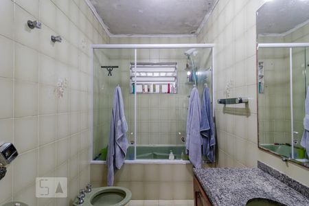 Casa à venda com 288m², 5 quartos e 6 vagas Casa à venda com 288m², 5 quartos e 6 vagasBanheiro da Suíte 1