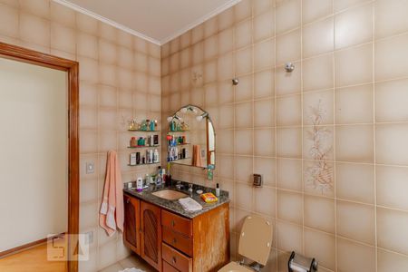 Casa à venda com 288m², 5 quartos e 6 vagas Casa à venda com 288m², 5 quartos e 6 vagasBanheiro