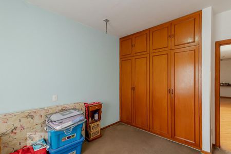 Casa à venda com 288m², 5 quartos e 6 vagas Casa à venda com 288m², 5 quartos e 6 vagasQuarto 5