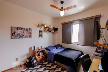 Casa à venda com 288m², 5 quartos e 6 vagas Casa à venda com 288m², 5 quartos e 6 vagasQuarto 4