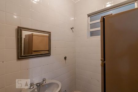 Casa à venda com 288m², 5 quartos e 6 vagas Casa à venda com 288m², 5 quartos e 6 vagasBanheiro de Serviço 2