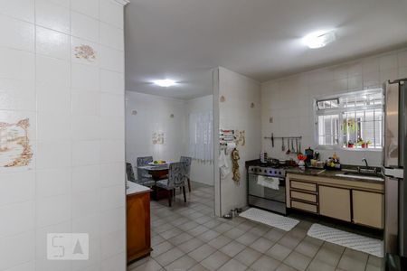 Casa à venda com 288m², 5 quartos e 6 vagas Casa à venda com 288m², 5 quartos e 6 vagasCozinha