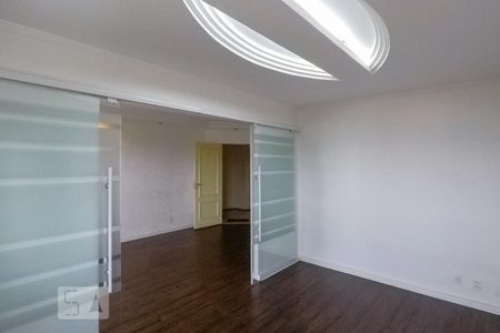 Apartamento à venda com 101m², 2 quartos e 2 vagasSala