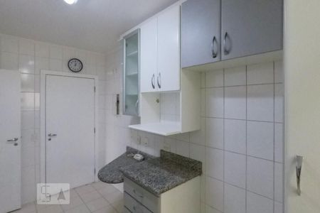 Apartamento à venda com 101m², 2 quartos e 2 vagasCozinha