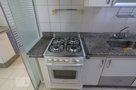 Apartamento à venda com 101m², 2 quartos e 2 vagasCozinha