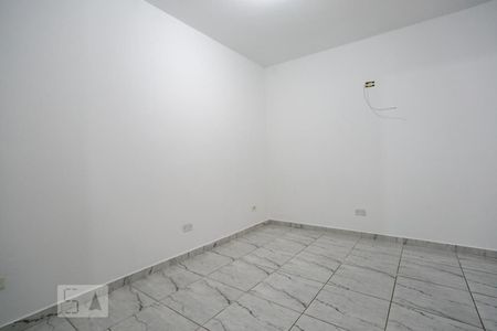 Quarto de casa para alugar com 1 quarto, 25m² em Vila Romero, São Paulo