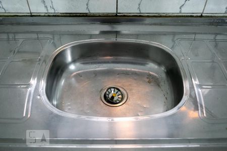 Cozinha de casa para alugar com 1 quarto, 25m² em Vila Romero, São Paulo