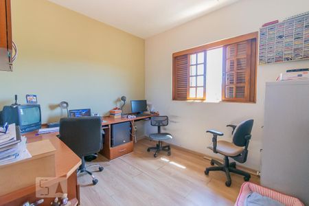 Casa à venda com 240m², 3 quartos e 6 vagas Casa à venda com 240m², 3 quartos e 6 vagasQuarto 1