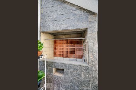 Casa à venda com 365m², 3 quartos e 2 vagas Casa à venda com 365m², 3 quartos e 2 vagasChurrasqueira