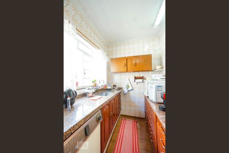 Casa à venda com 365m², 3 quartos e 2 vagas Casa à venda com 365m², 3 quartos e 2 vagasCozinha