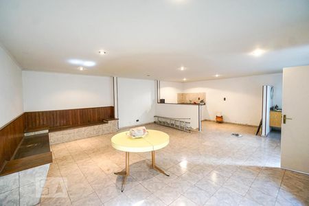 Casa à venda com 365m², 3 quartos e 2 vagas Casa à venda com 365m², 3 quartos e 2 vagasSalão