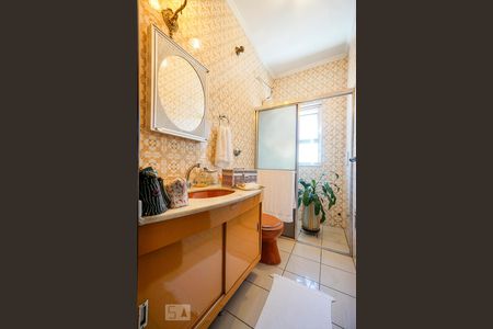 Casa à venda com 365m², 3 quartos e 2 vagas Casa à venda com 365m², 3 quartos e 2 vagasBanheiro da suíte 01