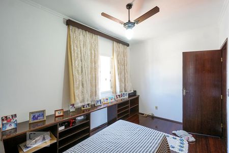 Casa à venda com 365m², 3 quartos e 2 vagas Casa à venda com 365m², 3 quartos e 2 vagasQuarto 01