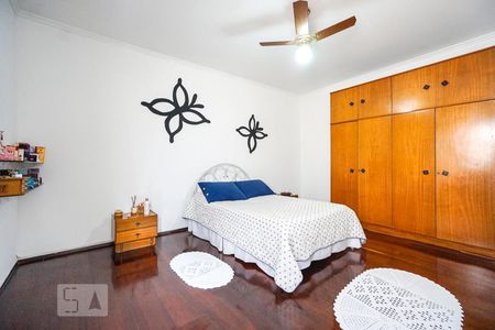 Casa à venda com 365m², 3 quartos e 2 vagas Casa à venda com 365m², 3 quartos e 2 vagasQuarto 02