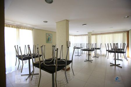 Apartamento à venda com 85m², 2 quartos e 1 vaga Apartamento à venda com 85m², 2 quartos e 1 vagaÁrea comum - Salão de festas