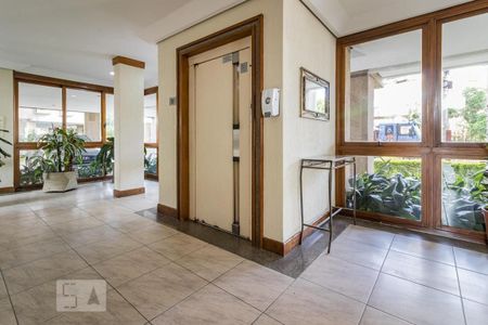 Apartamento à venda com 85m², 2 quartos e 1 vaga Apartamento à venda com 85m², 2 quartos e 1 vagaHall social