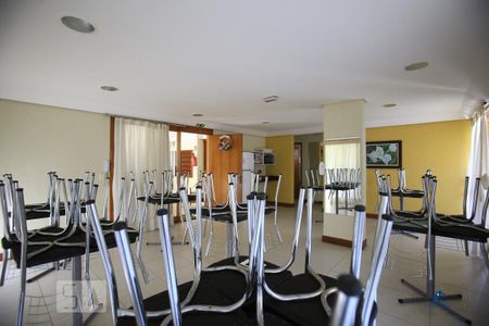 Apartamento à venda com 85m², 2 quartos e 1 vaga Apartamento à venda com 85m², 2 quartos e 1 vagaÁrea comum - Salão de festas