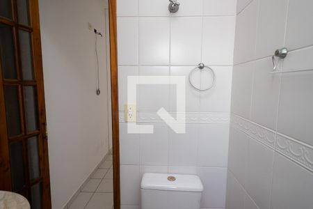 Casa à venda com 106m², 3 quartos e 2 vagas Casa à venda com 106m², 3 quartos e 2 vagasBanheiro da Suíte