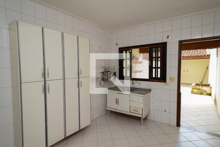 Casa à venda com 106m², 3 quartos e 2 vagas Casa à venda com 106m², 3 quartos e 2 vagasCozinha