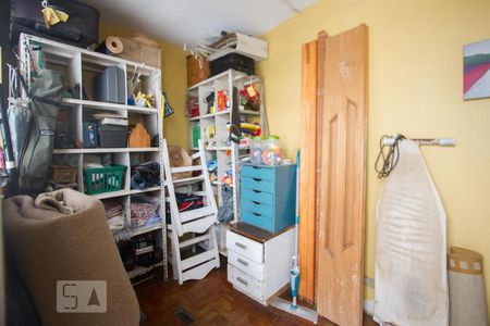 Casa à venda com 192m², 3 quartos e 2 vagasQuarto de Serviço