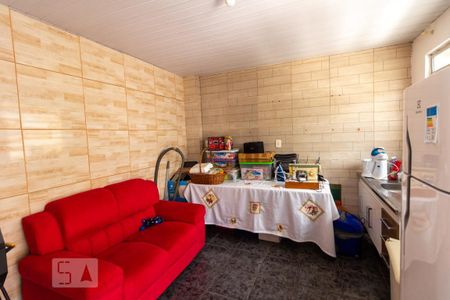 Casa à venda com 211m², 2 quartos e 2 vagas Casa à venda com 211m², 2 quartos e 2 vagasCozinha Edícula