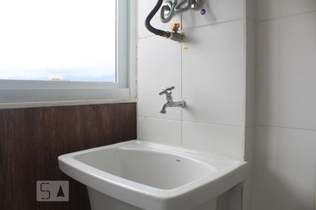 Apartamento para alugar com 110m², 2 quartos e 1 vagaÁrea de Serviço/Cozinha