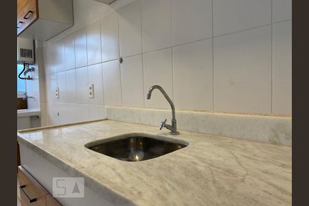 Apartamento para alugar com 110m², 2 quartos e 1 vaga Apartamento para alugar com 110m², 2 quartos e 1 vagaCozinha