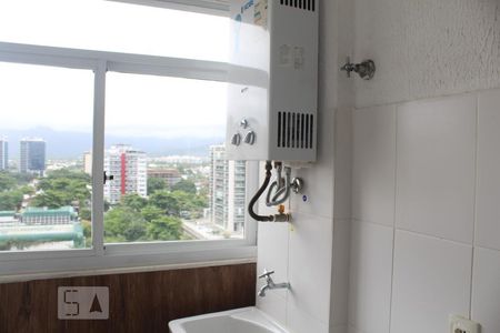 Apartamento para alugar com 110m², 2 quartos e 1 vagaÁrea de Serviço/Cozinha