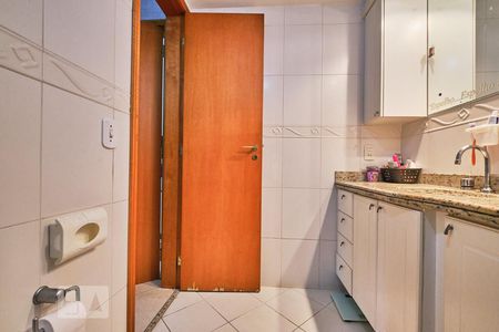 Apartamento à venda com 157m², 3 quartos e 2 vagasBanheiro Suíte 1