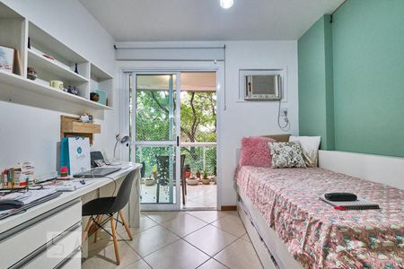 Apartamento à venda com 157m², 3 quartos e 2 vagasQuarto 3
