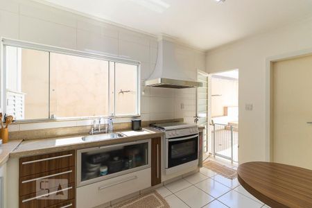 Casa à venda com 220m², 4 quartos e 3 vagasCozinha