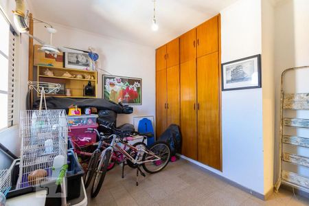 Casa à venda com 220m², 4 quartos e 3 vagasQuarto 4 - Suíte Externa