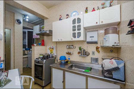 Apartamento à venda com 117m², 3 quartos e sem vagaCozinha