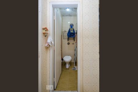 Apartamento à venda com 117m², 3 quartos e sem vagaBanheiro de Serviço