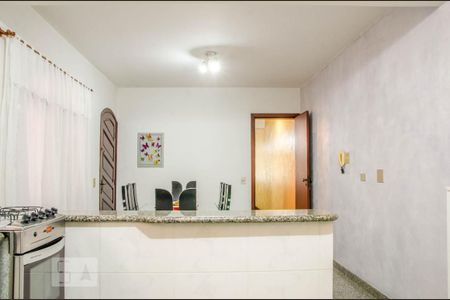 Casa à venda com 223m², 3 quartos e 4 vagas Casa à venda com 223m², 3 quartos e 4 vagasCozinha