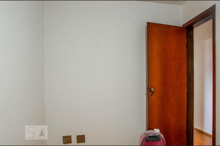 Casa à venda com 223m², 3 quartos e 4 vagas Casa à venda com 223m², 3 quartos e 4 vagasQuarto 2
