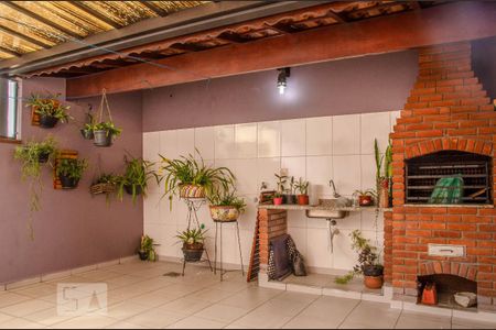 Casa à venda com 223m², 3 quartos e 4 vagas Casa à venda com 223m², 3 quartos e 4 vagasChurrasqueira