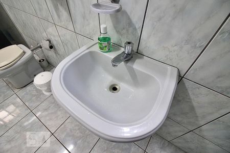 Casa à venda com 429m², 5 quartos e 5 vagasBanheiro Social