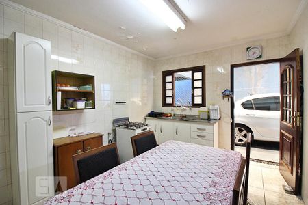 Casa à venda com 429m², 5 quartos e 5 vagasCozinha