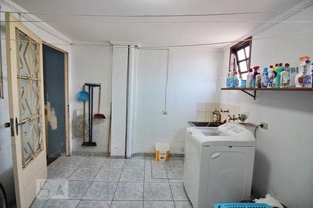 Casa à venda com 429m², 5 quartos e 5 vagasLavanderia