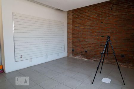 Casa à venda com 600m², 4 quartos e 2 vagas Casa à venda com 600m², 4 quartos e 2 vagasEscritório