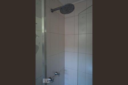 Casa à venda com 600m², 4 quartos e 2 vagas Casa à venda com 600m², 4 quartos e 2 vagasBanheiro de Serviço