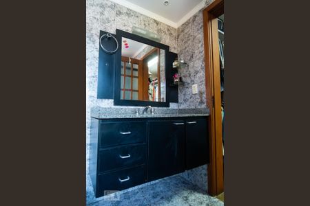 Casa à venda com 600m², 4 quartos e 2 vagas Casa à venda com 600m², 4 quartos e 2 vagasBanheiro da Suíte 1