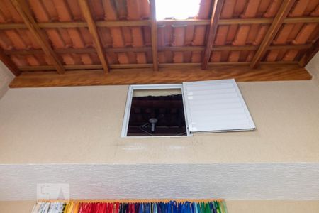 Casa à venda com 180m², 3 quartos e 2 vagasSotão