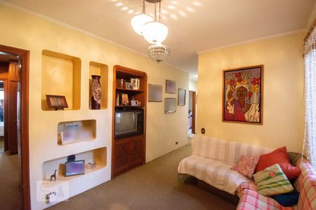 Casa à venda com 400m², 4 quartos e 4 vagasSala de TV