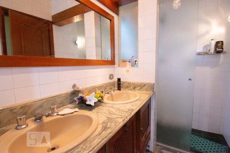 Casa à venda com 400m², 4 quartos e 4 vagasBanheiro