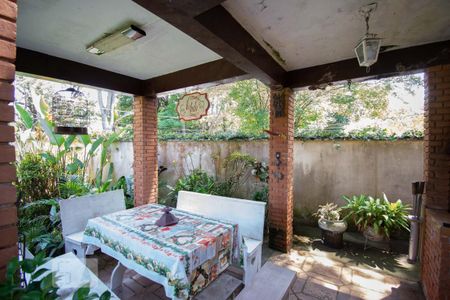 Casa à venda com 400m², 4 quartos e 4 vagasChurrasqueira