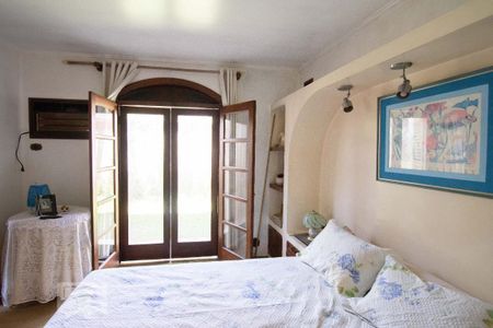 Casa à venda com 400m², 4 quartos e 4 vagassuíte